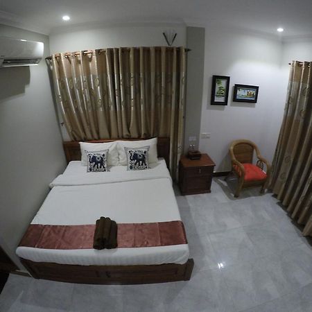 Happy​​ Family Guesthouse Kampot Luaran gambar